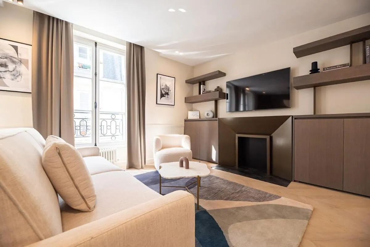 Relax In A Charming Flat In Le Marais Apartment Paris